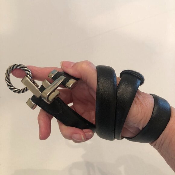 Vtg Black Skinny Leather Silvertone Round Belt Buckle  Slide Adjustable XL - Picture 1 of 7